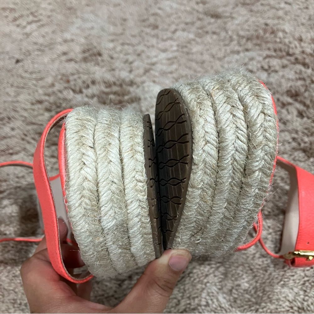 Kate Spade New York Tarin Pop Coral Tumbled Leather Espadrille Wedge Sandals 10 - Picture 5 of 16